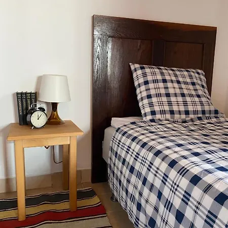 Uri Koma Vendeghaz Holiday home